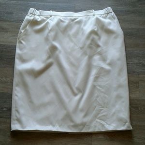 Authentic Vintage Givenchy En PLUS Cream Skirt 20